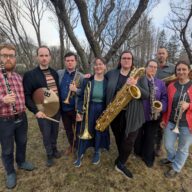 2026_Austanátt mynd_Búin að biðja um aðra þar sem þau brosa