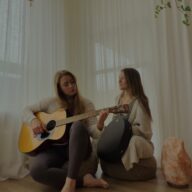 Foreldramorgunn nærandi nærvera