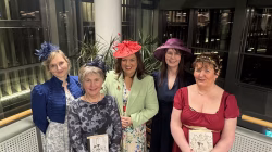 Kristín Linda og stjórn Aðdáandaklúbbs Jane Austen á Íslandi